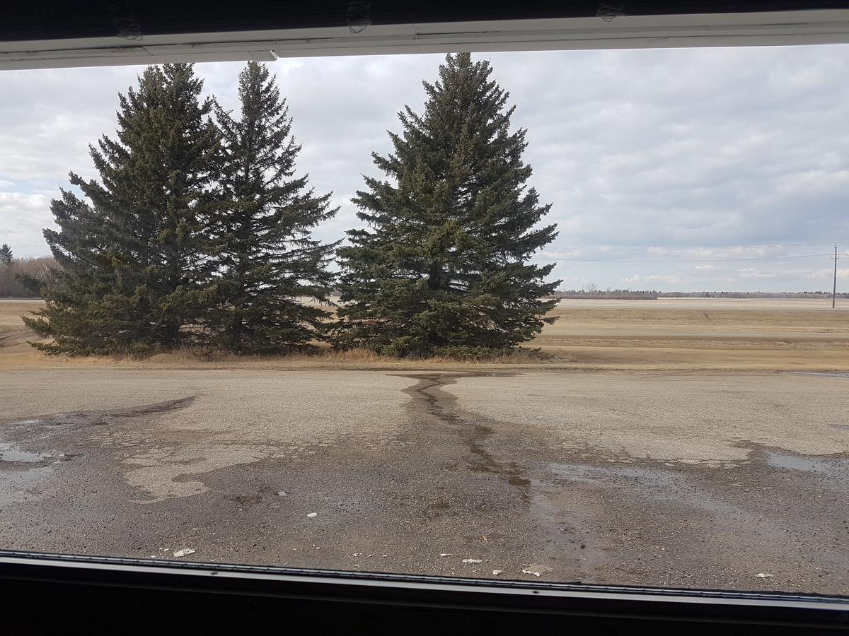 Spruce Woods Inn Glenboro Εξωτερικό φωτογραφία
